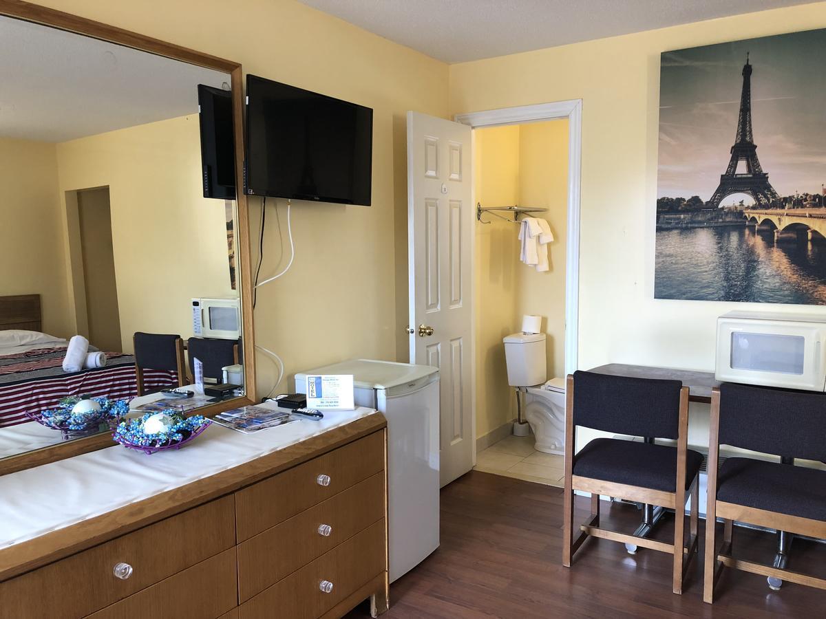 Wasaga Motel Inn Васага-Бич Экстерьер фото