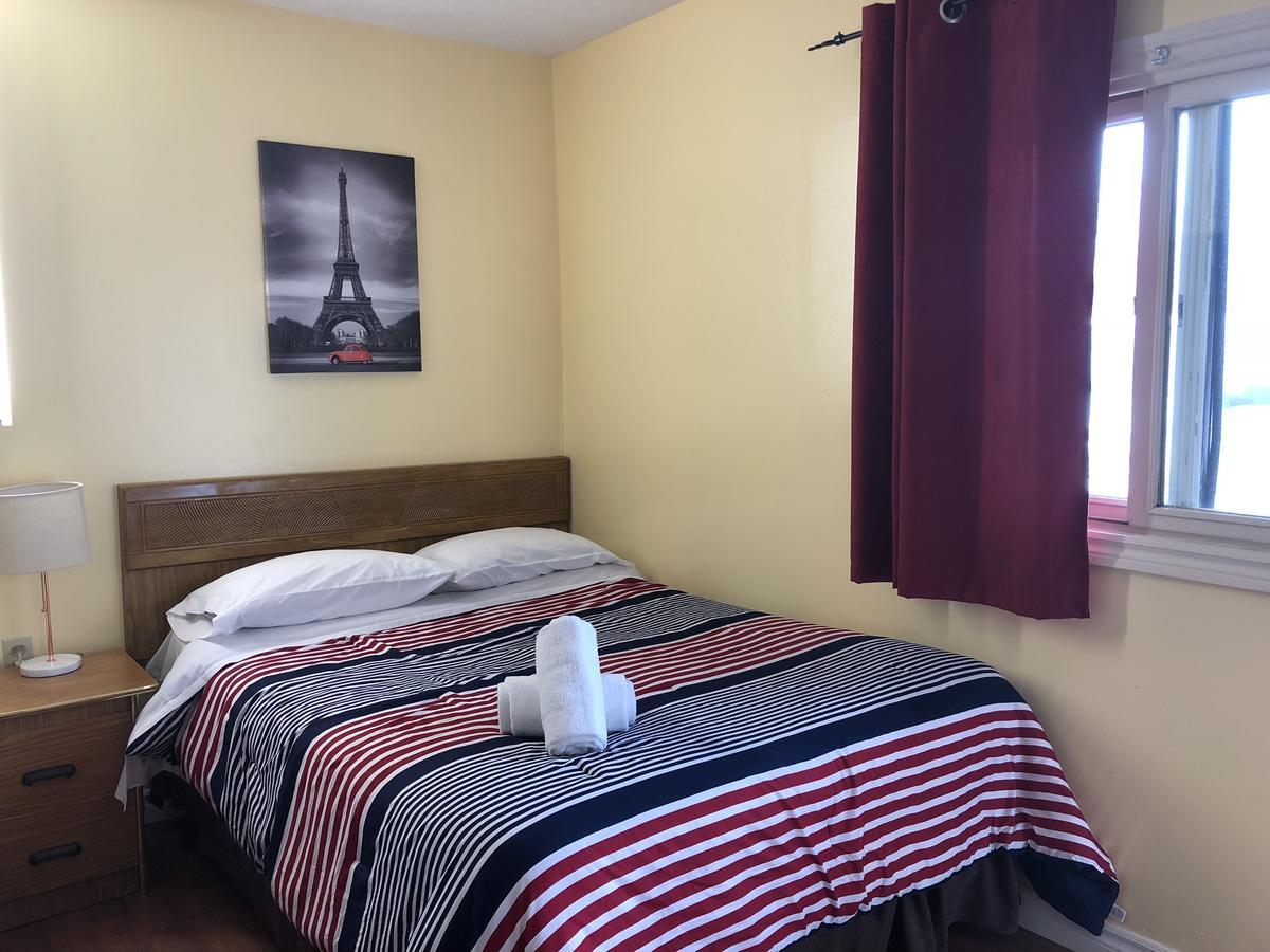 Wasaga Motel Inn Васага-Бич Экстерьер фото