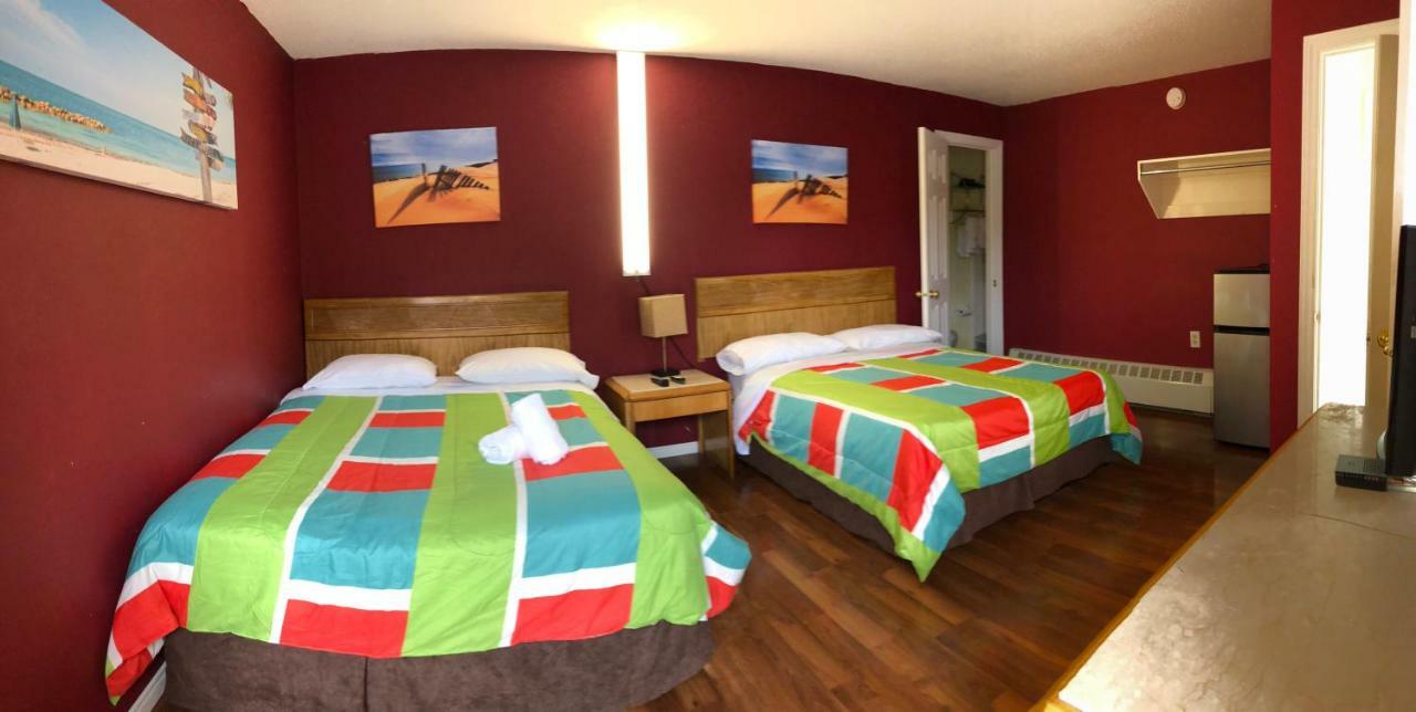 Wasaga Motel Inn Васага-Бич Экстерьер фото