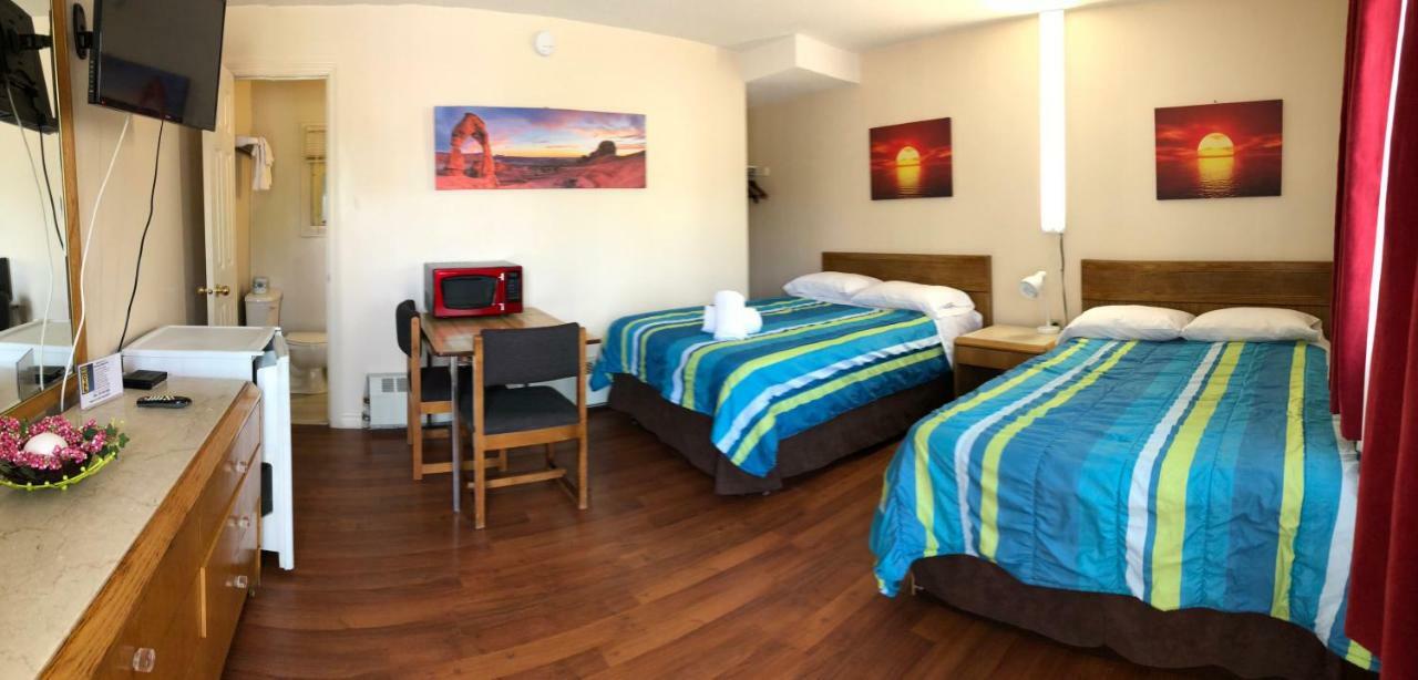 Wasaga Motel Inn Васага-Бич Экстерьер фото